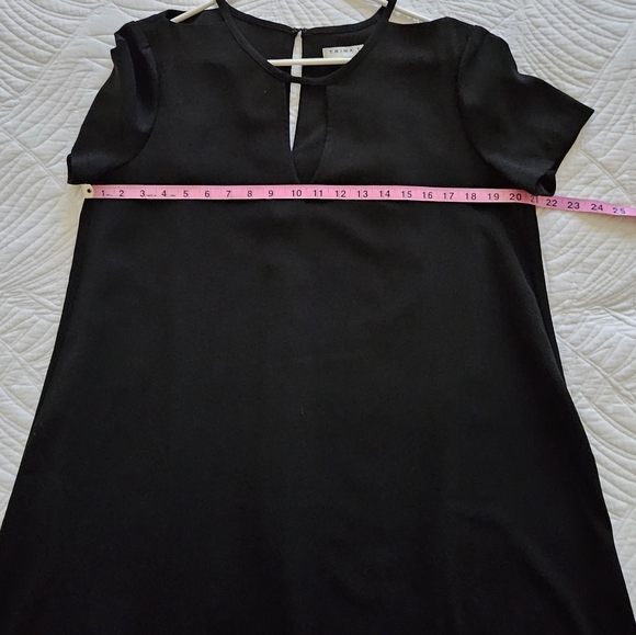 Trina Turk Floramaria Hi-Low Crepe Shift Dress - Picture 9 of 10